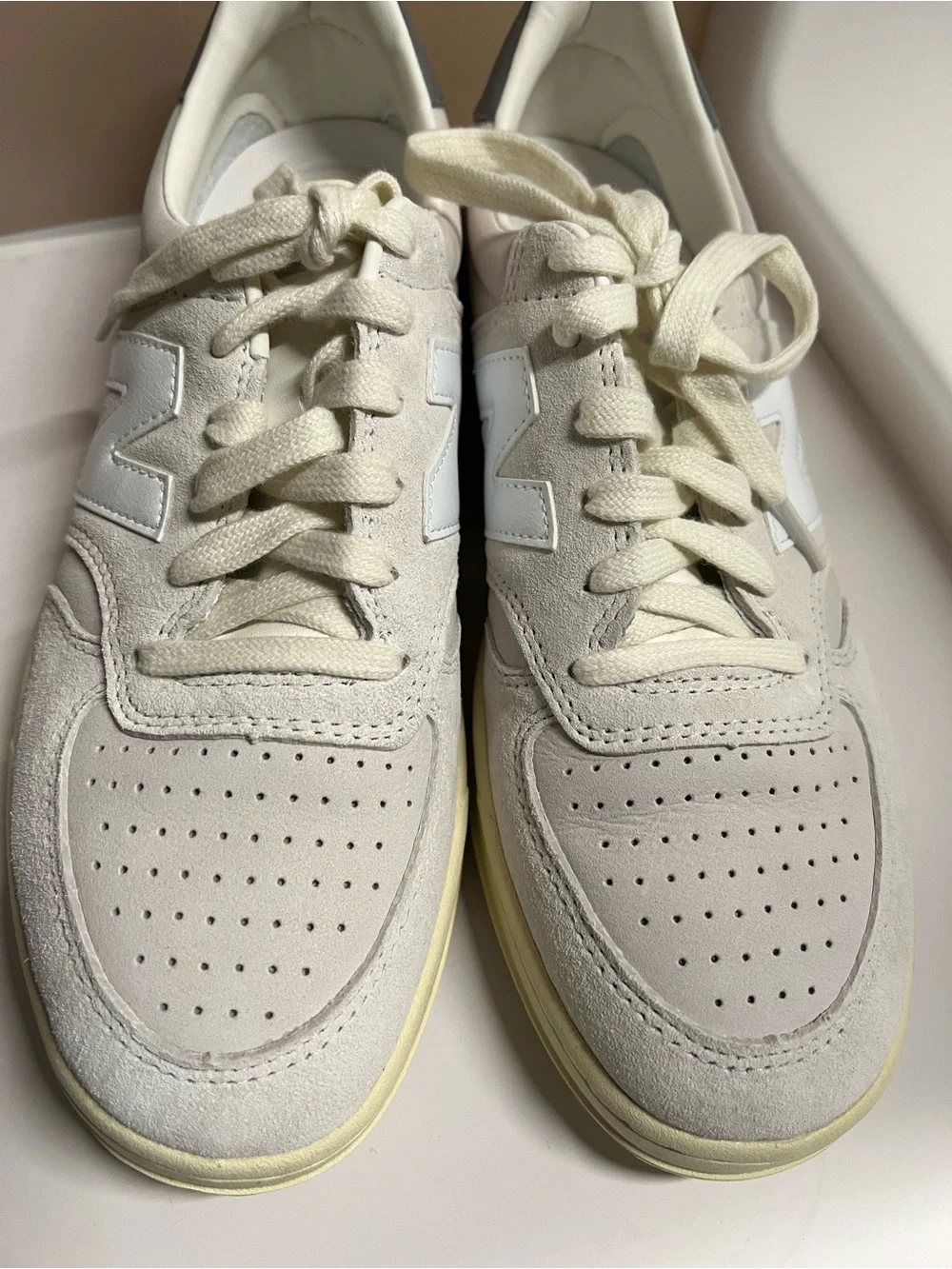 New Balance T500 Grey Low-Top Sneakers - Picture 8 of 15